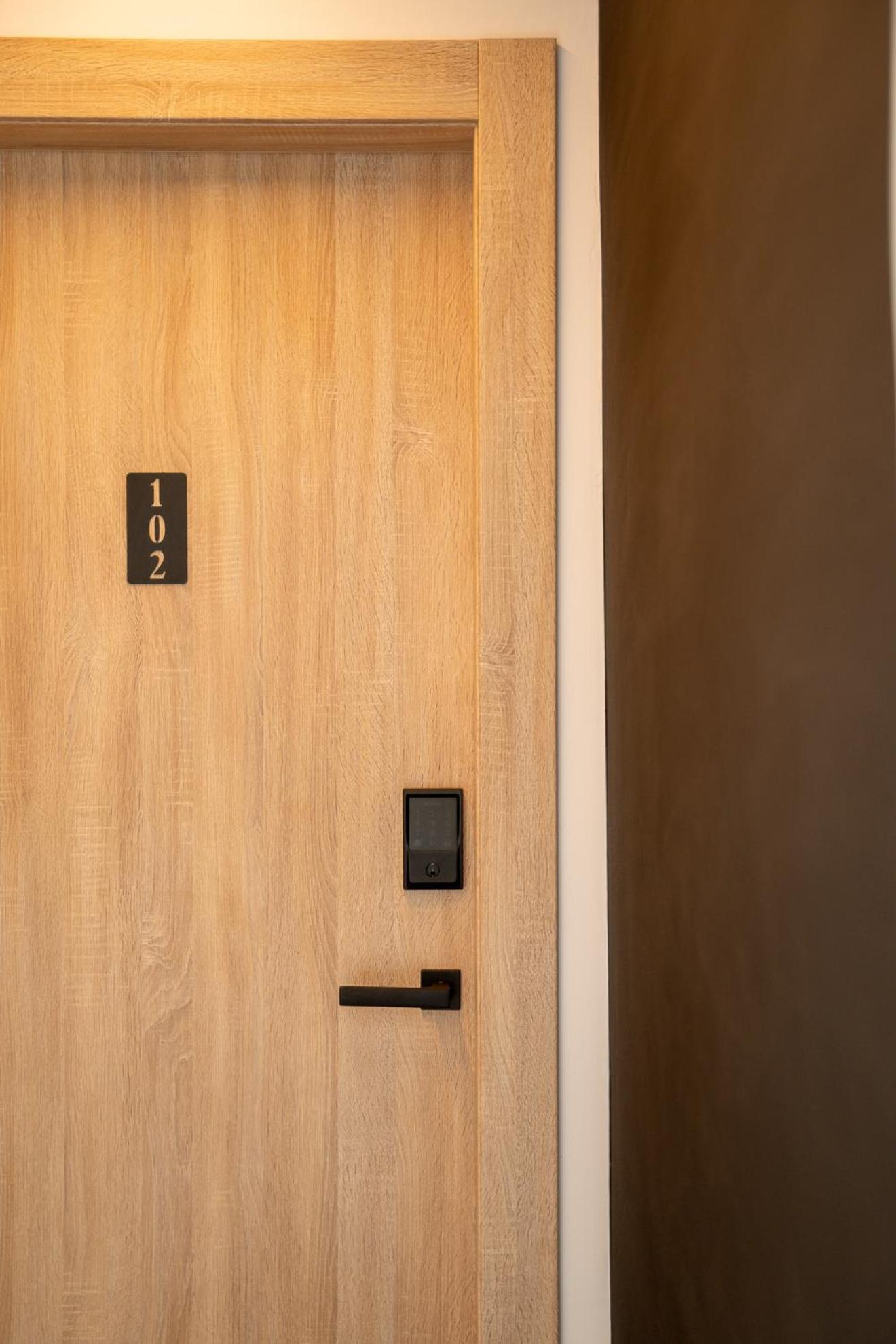 Markópoulon Incorsο - Smart Luxury Stay - Athens Airport - 24Hr Passcode Check In מראה חיצוני תמונה